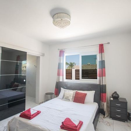 Broadway Villas Protaras Exterior photo