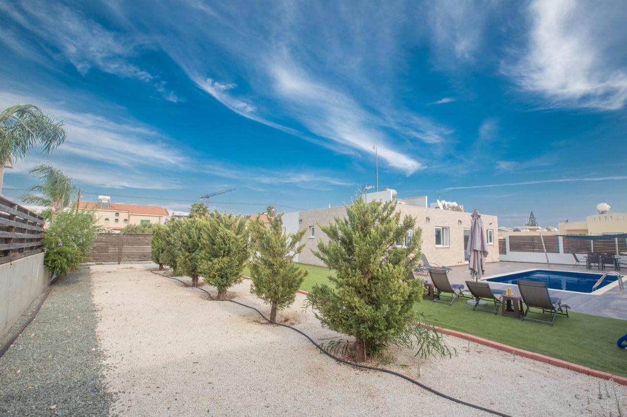 Broadway Villas Protaras Exterior photo